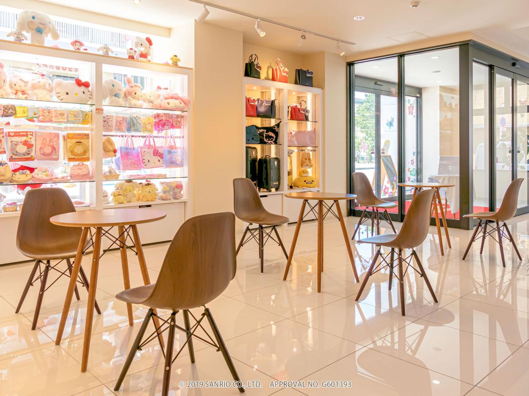 โรงแรมโอกินาวา วิธ ซานริโอ แคแรคเตอร์ นาฮะ ภายนอก รูปภาพ